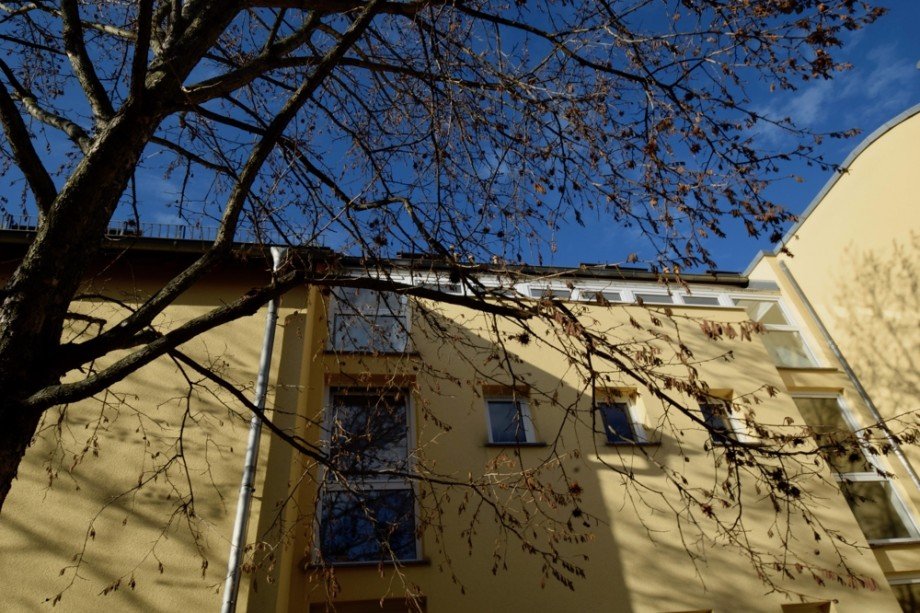 Helle Hausflure im MFH Dachgeschosswohnung Erfurt