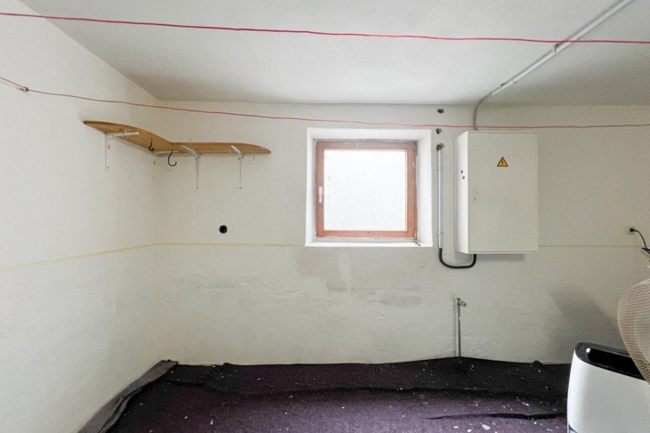 Gro�er Kellerraum Einfamilienhaus Erfurt / Niedernissa