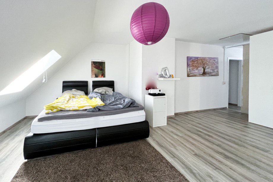 Wohnbereich im DG Reihenmittelhaus Erfurt/ Frienstedt