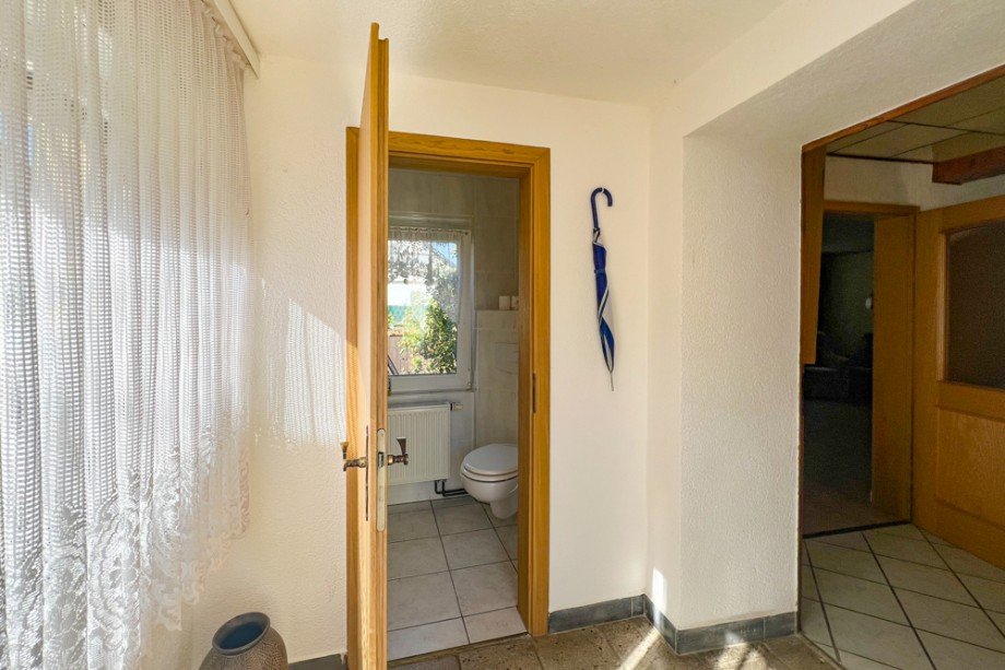 G�ste- WC im Eingangsbereich Einfamilienhaus Am Ettersberg / Berlstedt