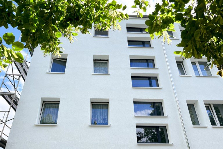 Frischrenovierte Fassade Buttst�dt Etagenwohnung Gem�tliche 3Raumwohnung mit Balkon in Buttst�dt