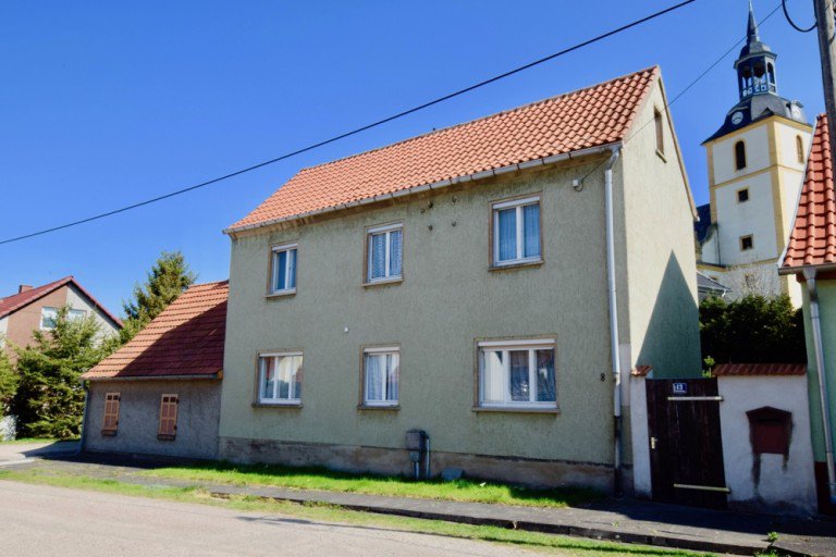 Einfamilienhaus in Molsdorf Erfurt Einfamilienhaus Wohnen unterhalb der Kirche- Einfamilienhaus mit kleiner Scheune in Molsdorf
