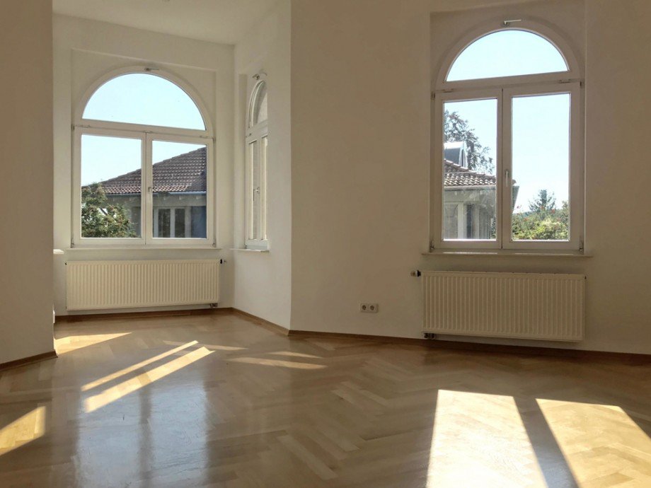 Wohnzimmer mit Ausblick Etagenwohnung Erfurt
