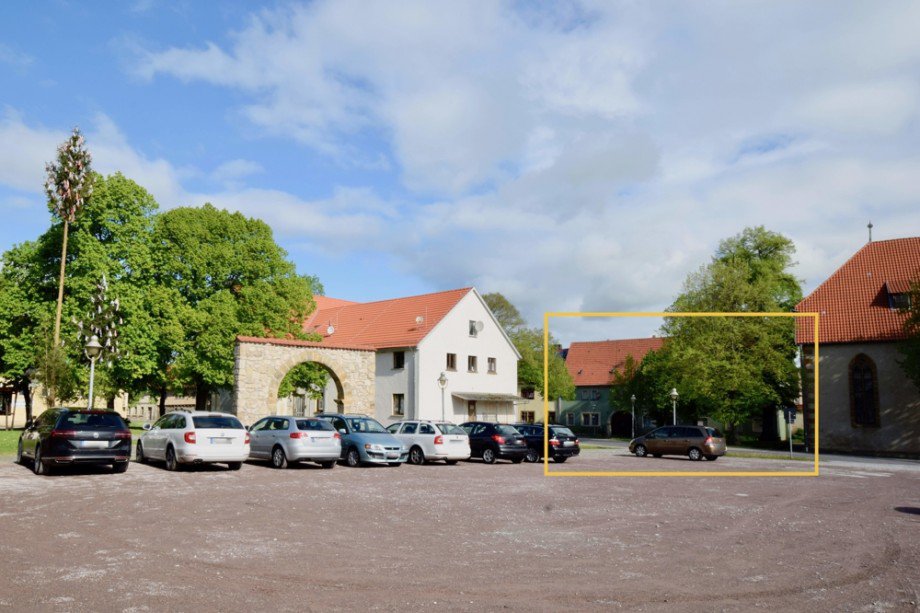 Sanierungsobjekt Graonna an der Kirche Mehrfamilienhaus Tonna / Gr�fentonna