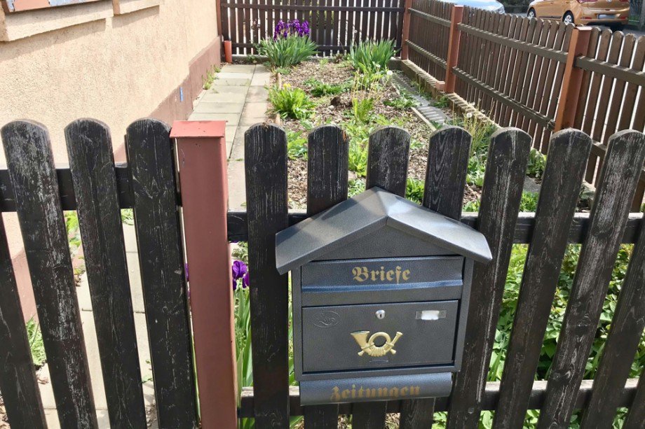 Ihr Briefkasten h�ngt schon Doppelhaush�lfte Gr�fenhain/ Ohrdruf