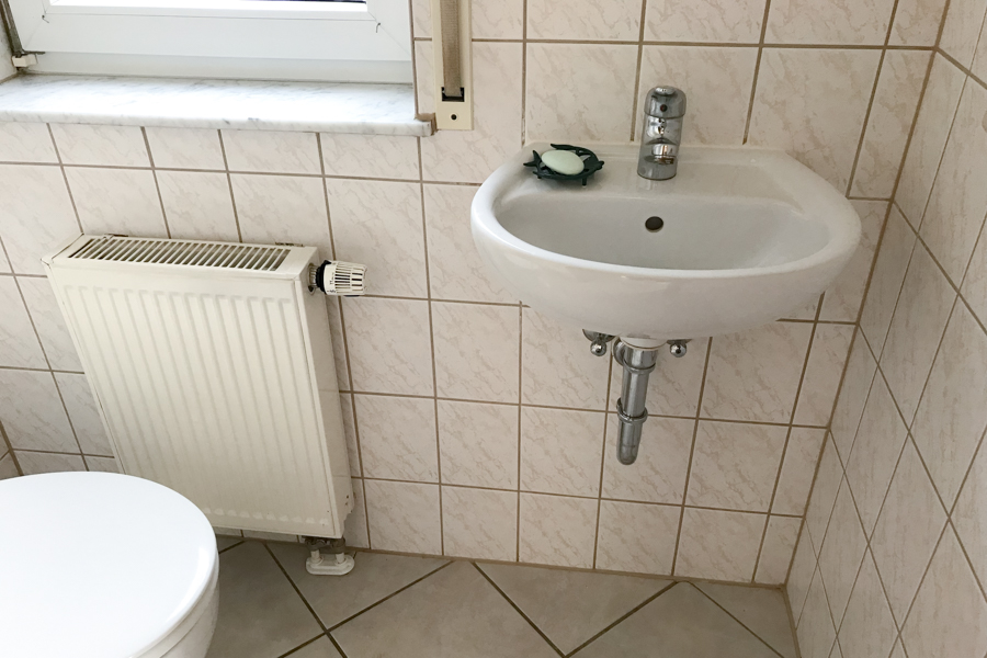 G�ste- WC im EG Beispielhaus Doppelhaush�lfte Erfurt/ Salomonsborn