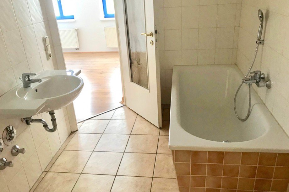 Innenliegendes Badezimmer Maisonettewohnung Erfurt