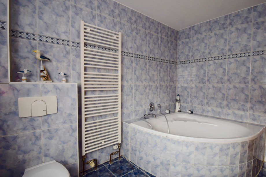 Eckbadewanne Doppelhaush�lfte Erfurt