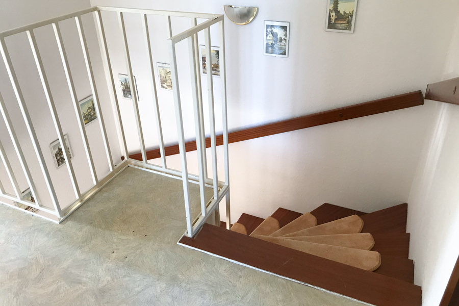 Treppe im OG Beispielhaus Doppelhaush�lfte Erfurt/ Salomonsborn