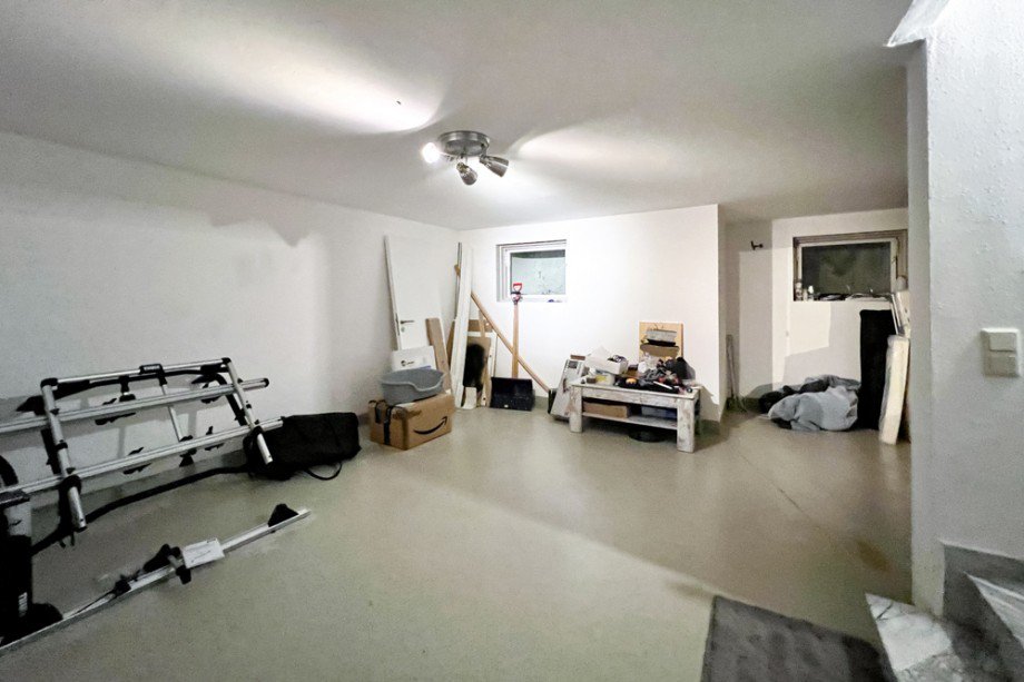 Gro�er zentraler Kellerraum Reihenmittelhaus Erfurt/ Frienstedt